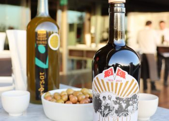 Kürşat Ayvalık Zeytinyağı’nın Yeni Hasadı