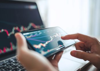 Türk lirası, Bitcoin ticareti için kullanılan itibari para birimleri arasında 7. sırada