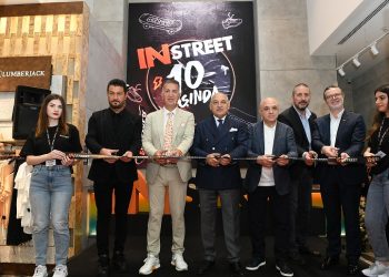  IN STREET İstiklal Caddesi’nde görkemli açılış…