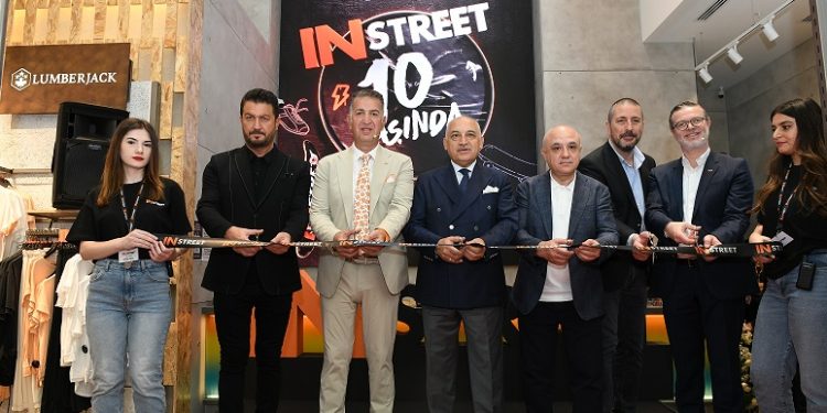 IN STREET İstiklal Caddesi’nde görkemli açılış…