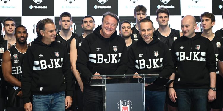Fibabanka Ana Sponsorluğunda Beşiktaş Erkek Basketbol Takımı Zirveye Uçuyor!