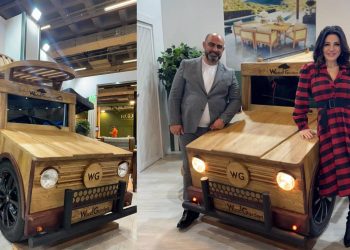 Uluslararası İstanbul Mobilya Fuarı’nda Ağaçtan Araba Dikkat Çekti
