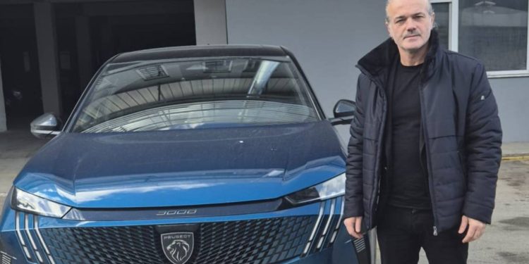 Serkan Özgül’ün anlatımıyla, yepyeni Peugeot E-3008’e yakından bakıyoruz