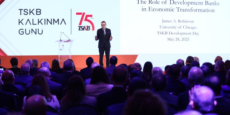 İKİNCİ TSKB KALKINMA GÜNÜ’NDE FİNANS, AKADEMİ VE İŞ DÜNYASI YENİDEN BULUŞTU