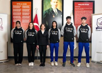 Adanalı öğrencilerden milli başarı yağmuru: Türkiye’nin gururu oldular